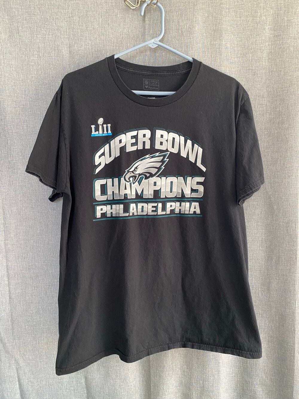 NFL Pro Line Philadelphia Eagles Super Bowl LII Champions T-Shirt Men Large